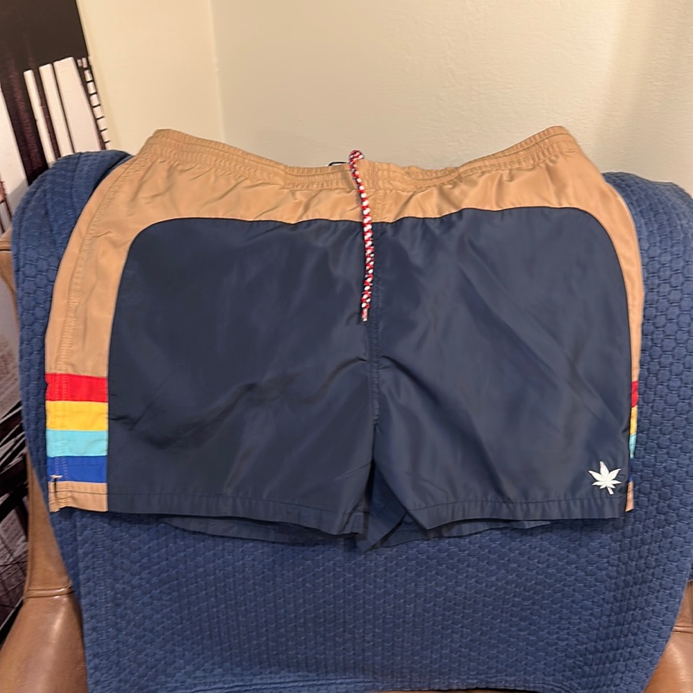 Boast squash shorts